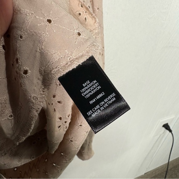 NWT Torrid Eyelet Button Up Long Sleeve Shirt in mushroom size 2X - Picture 8 of 11